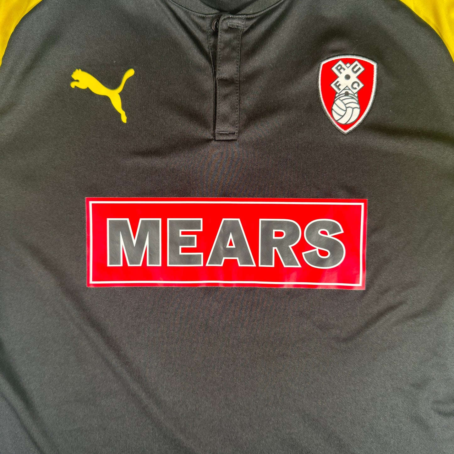Rotherham United 2017/2018 Third Football Shirt Large