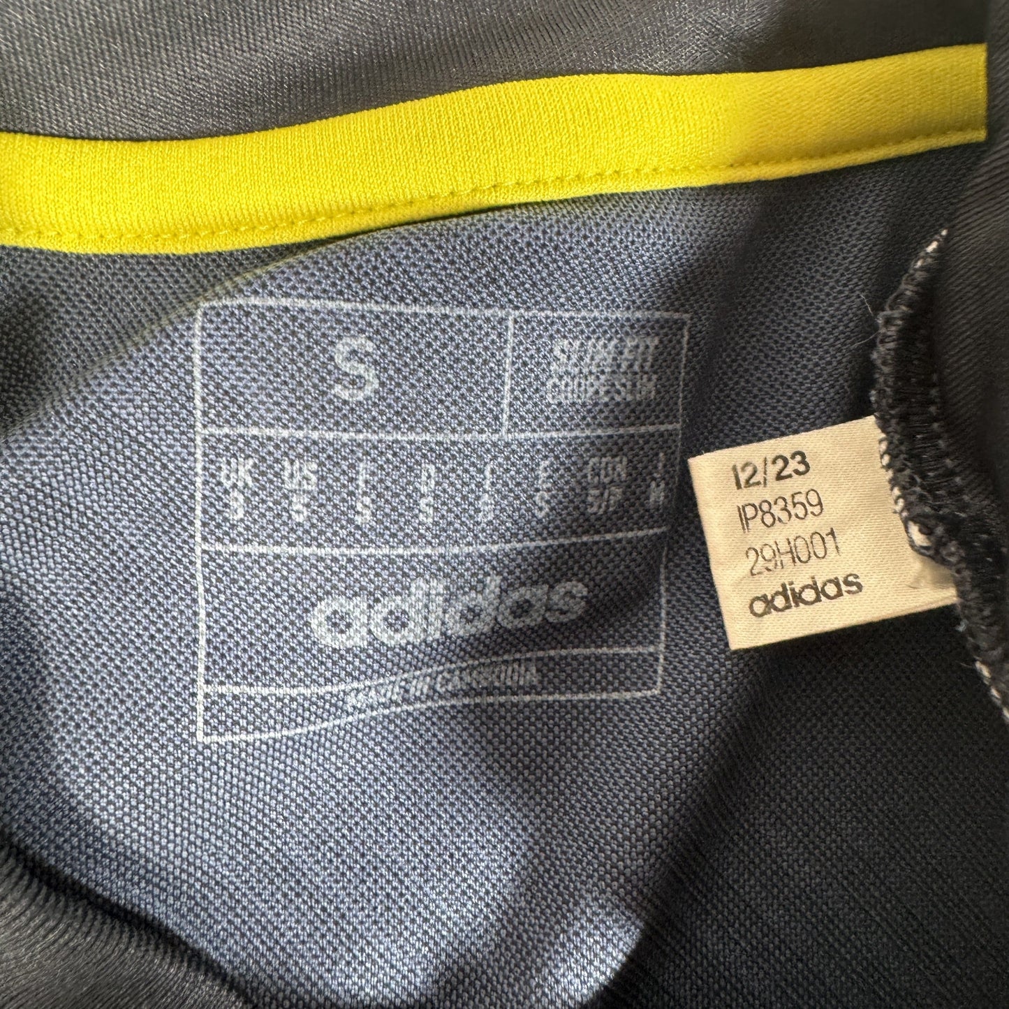 Scotland 2024/2025/2026 Home Shirt Small