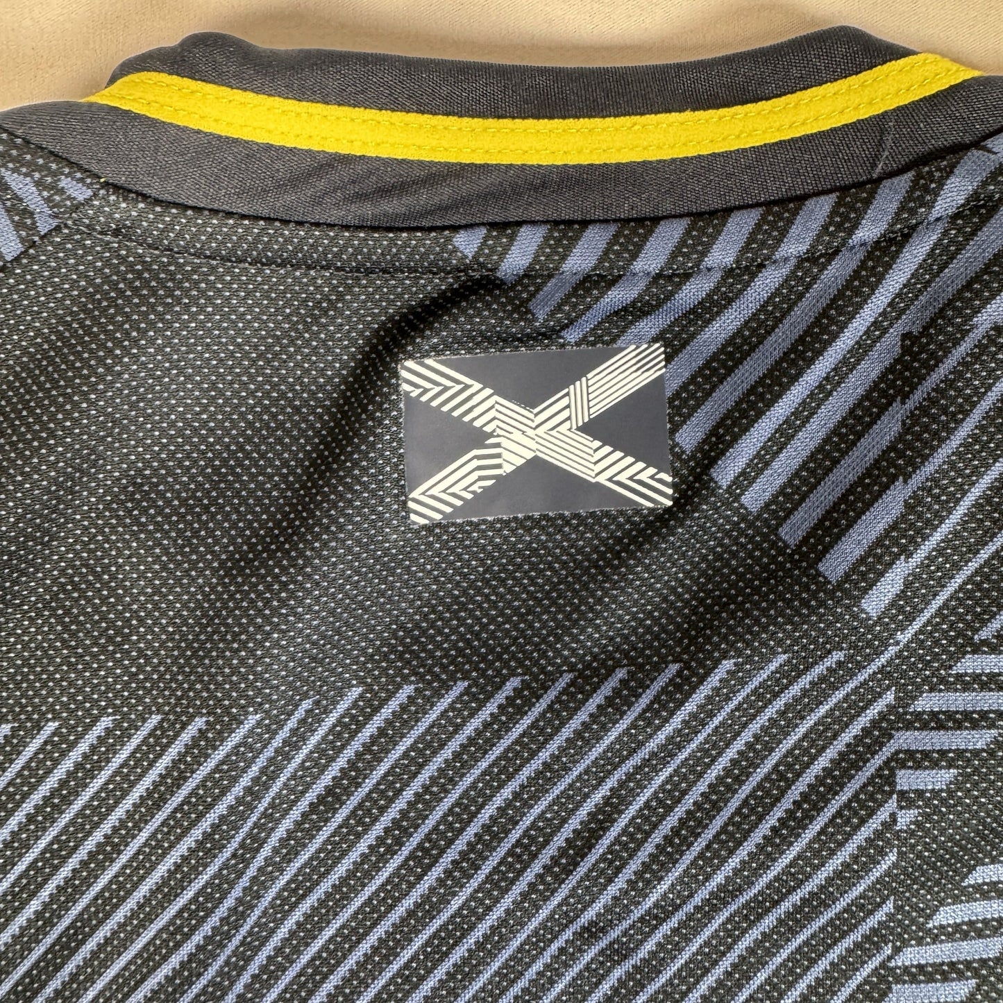 Scotland 2024/2025/2026 Home Shirt Small