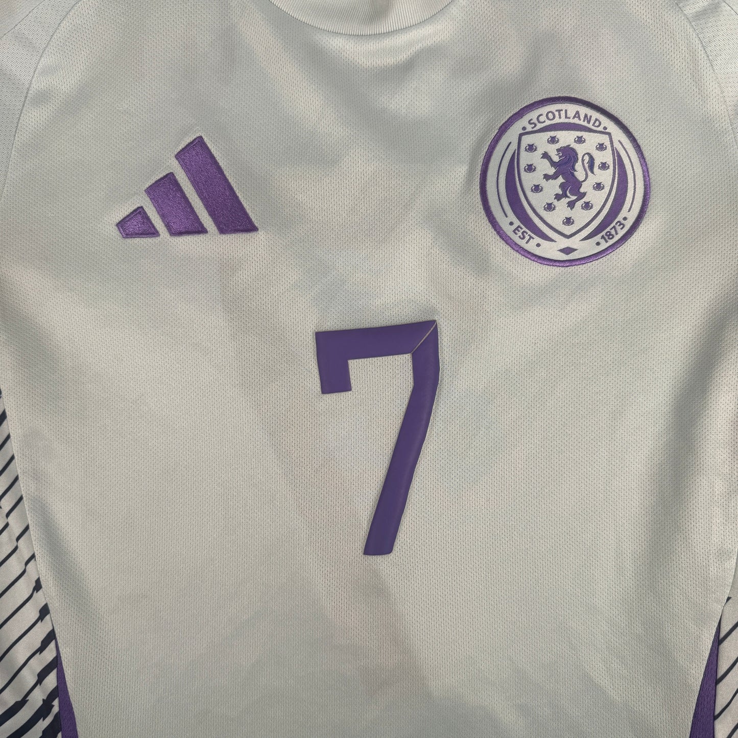 MCGINN 7 Scotland 2024/2025 Away Football Shirt Small