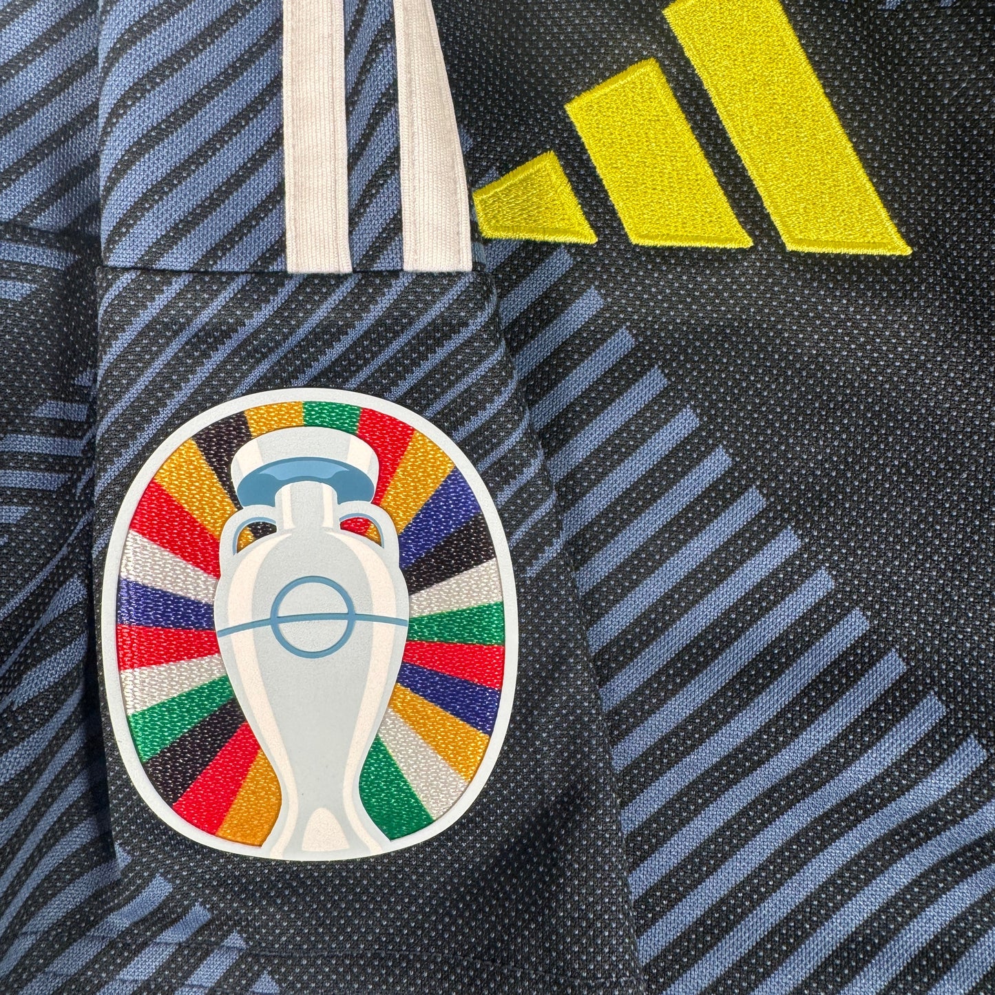 Scotland 2024/2025/2026 Home Shirt 2XL