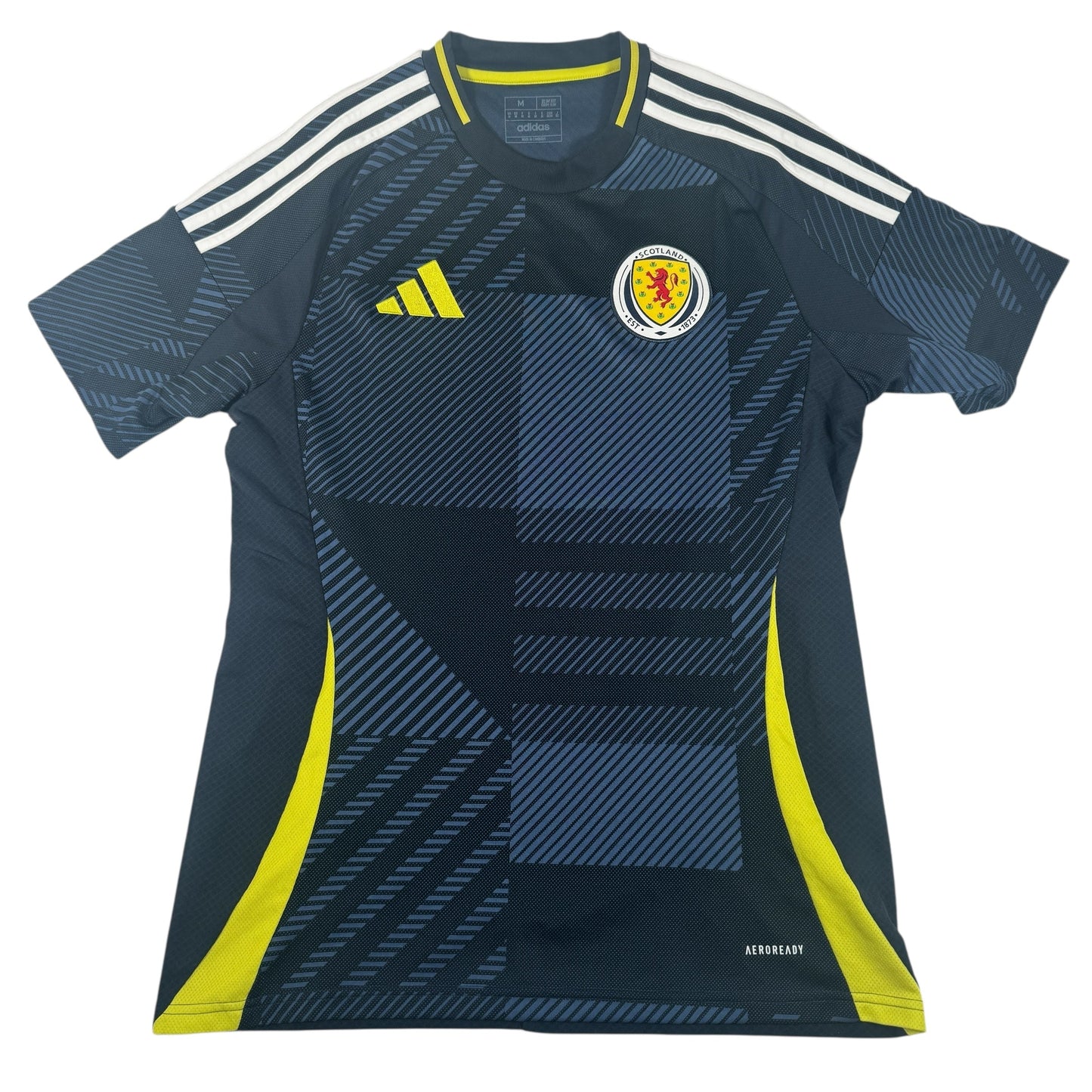 Scotland 2024/2025 Home Football Shirt Medium