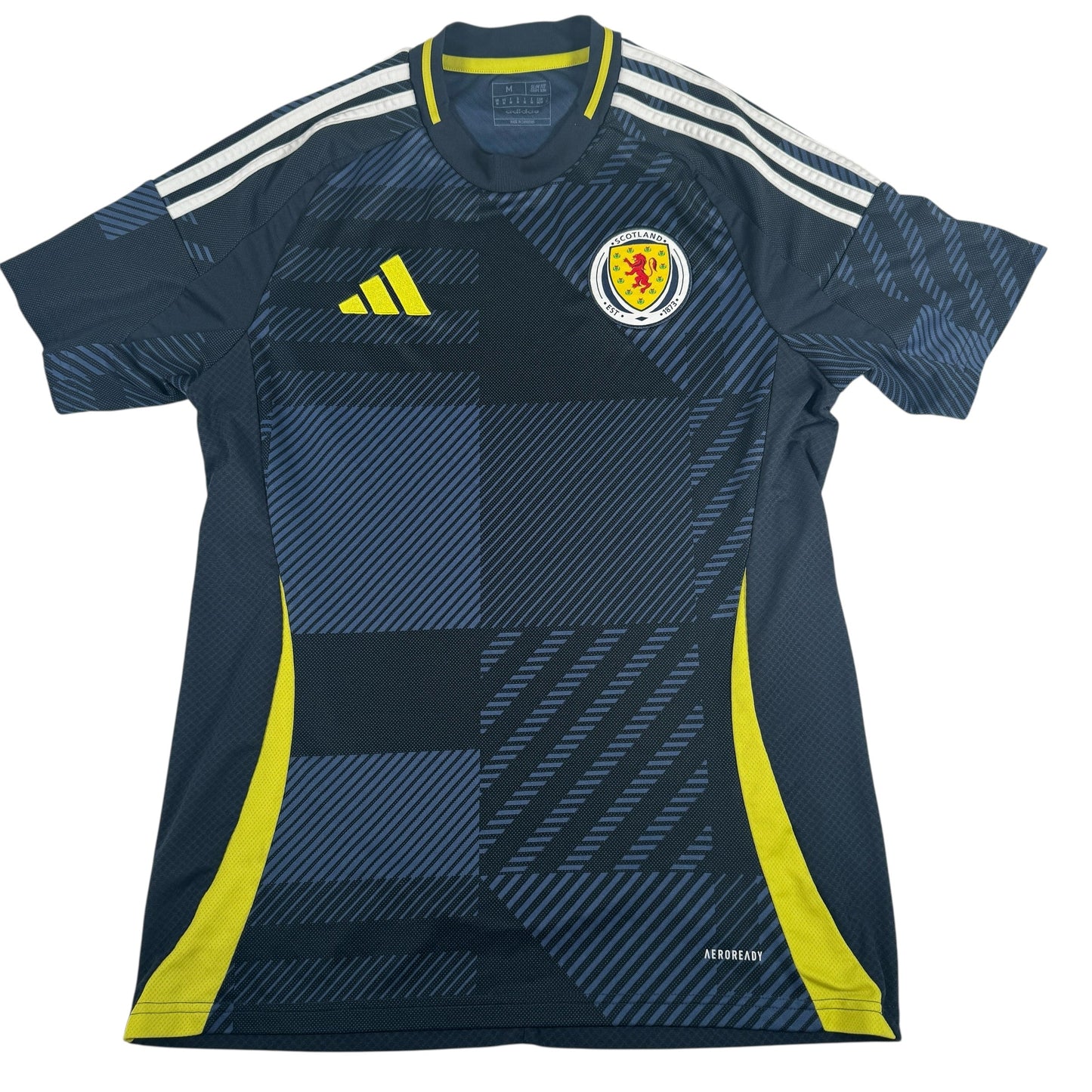 Scotland 2024/2025 Home Football Shirt Medium