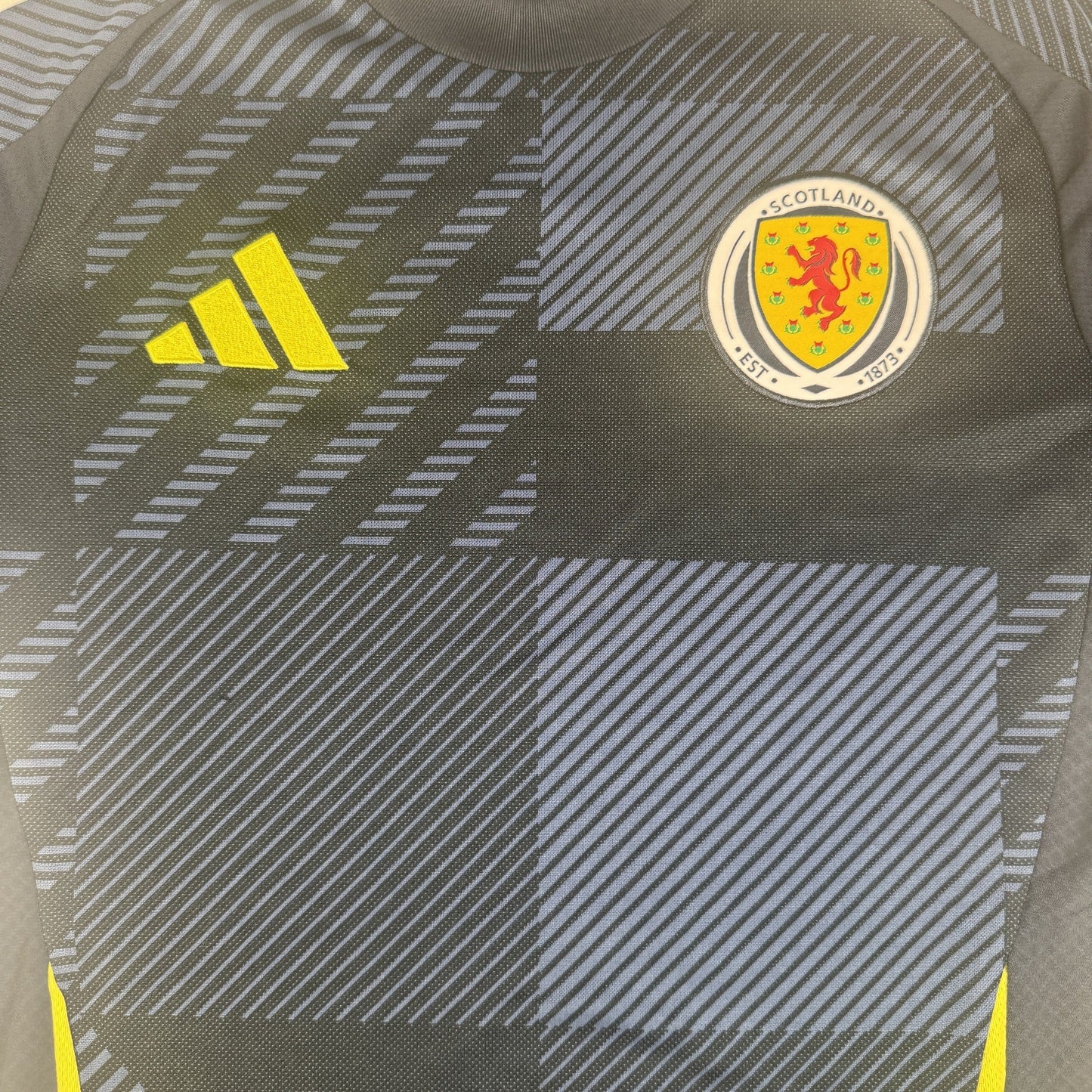 Scotland 2024/2025 Home Shirt Small