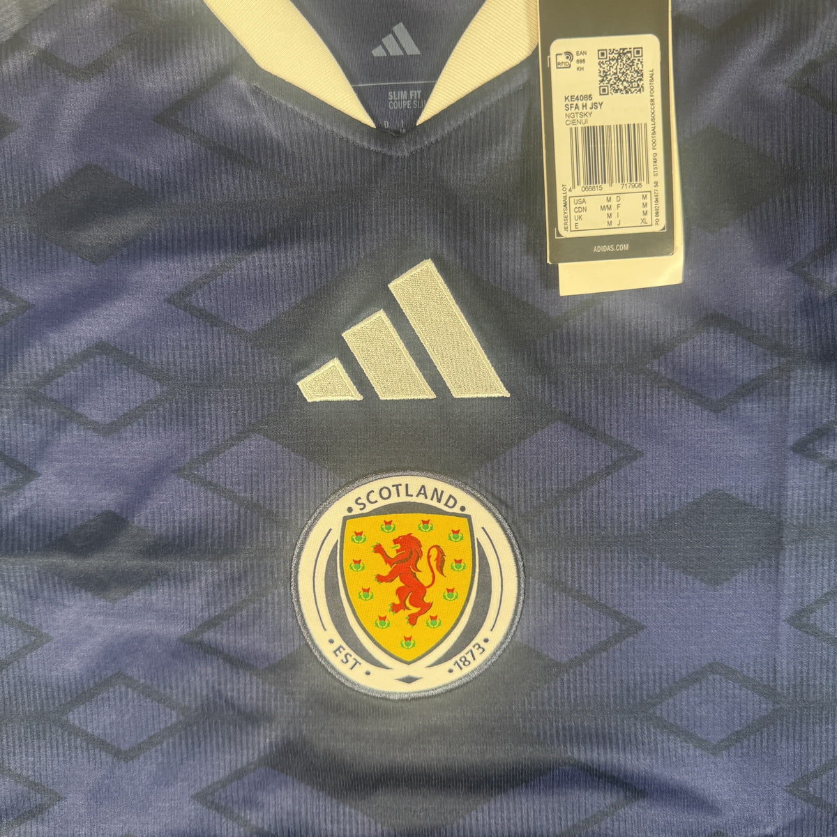 Scotland 2026/2027 Home Football Shirt Medium BNWT