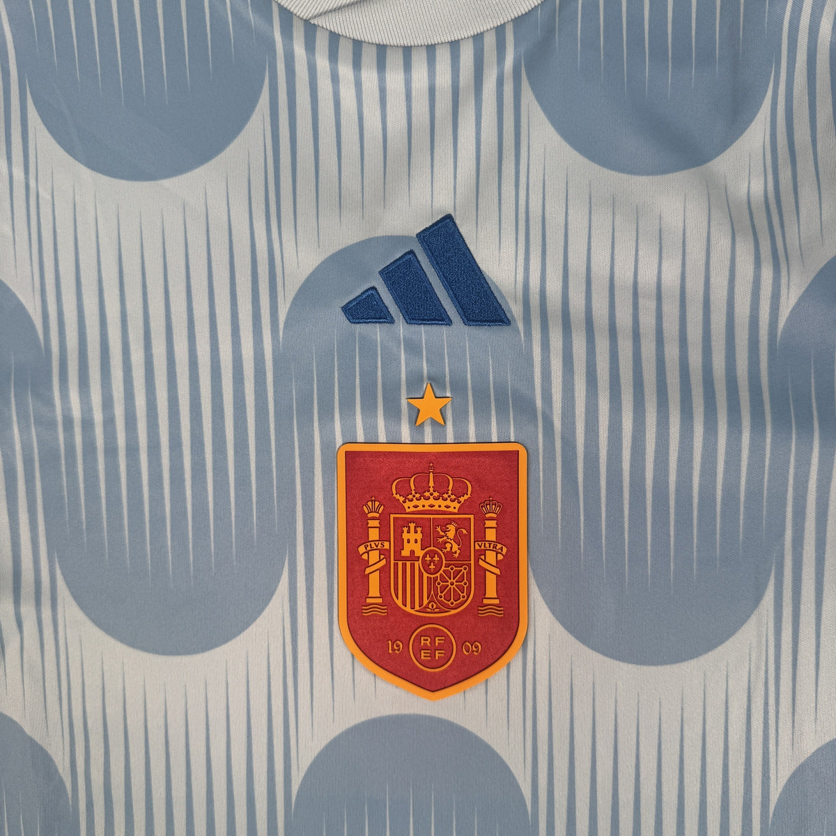 Spain 2022/2023/2024 Away Shirt Medium