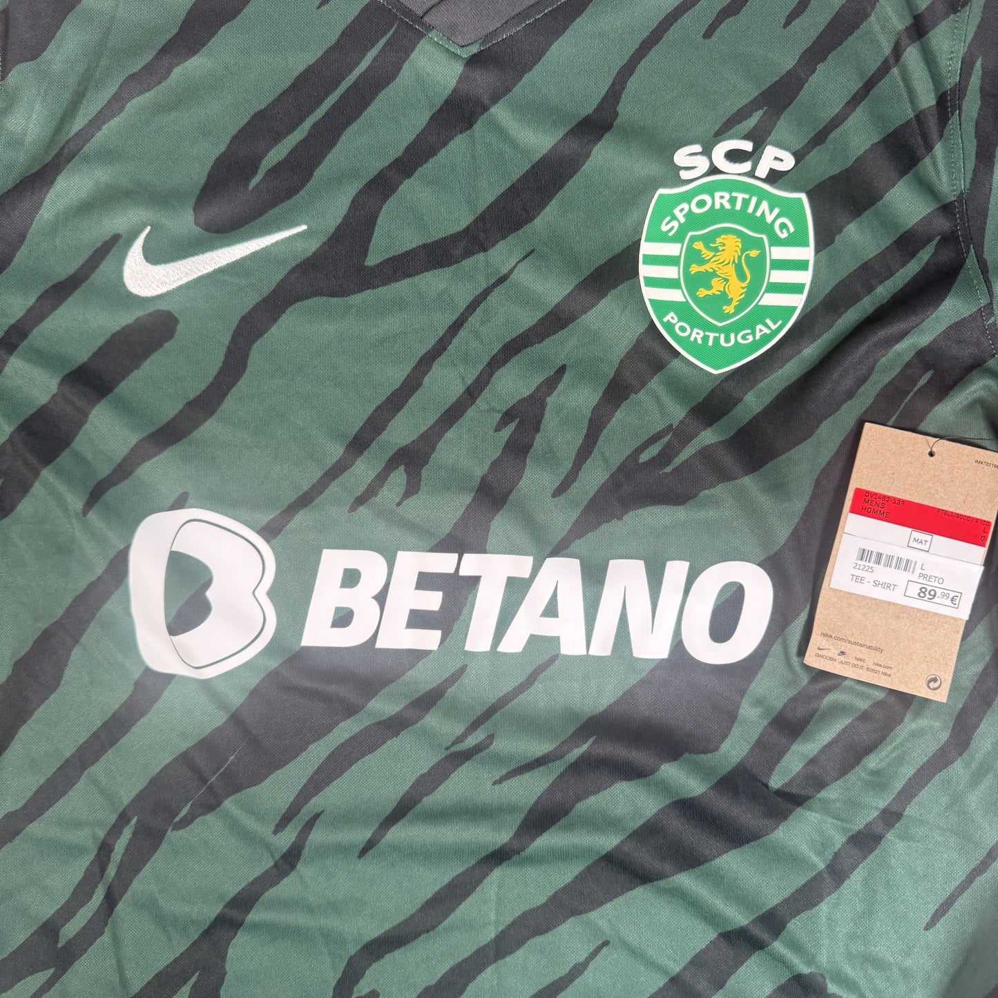 Sporting CP 2021/2022 Third Football Shirt Large BNWT