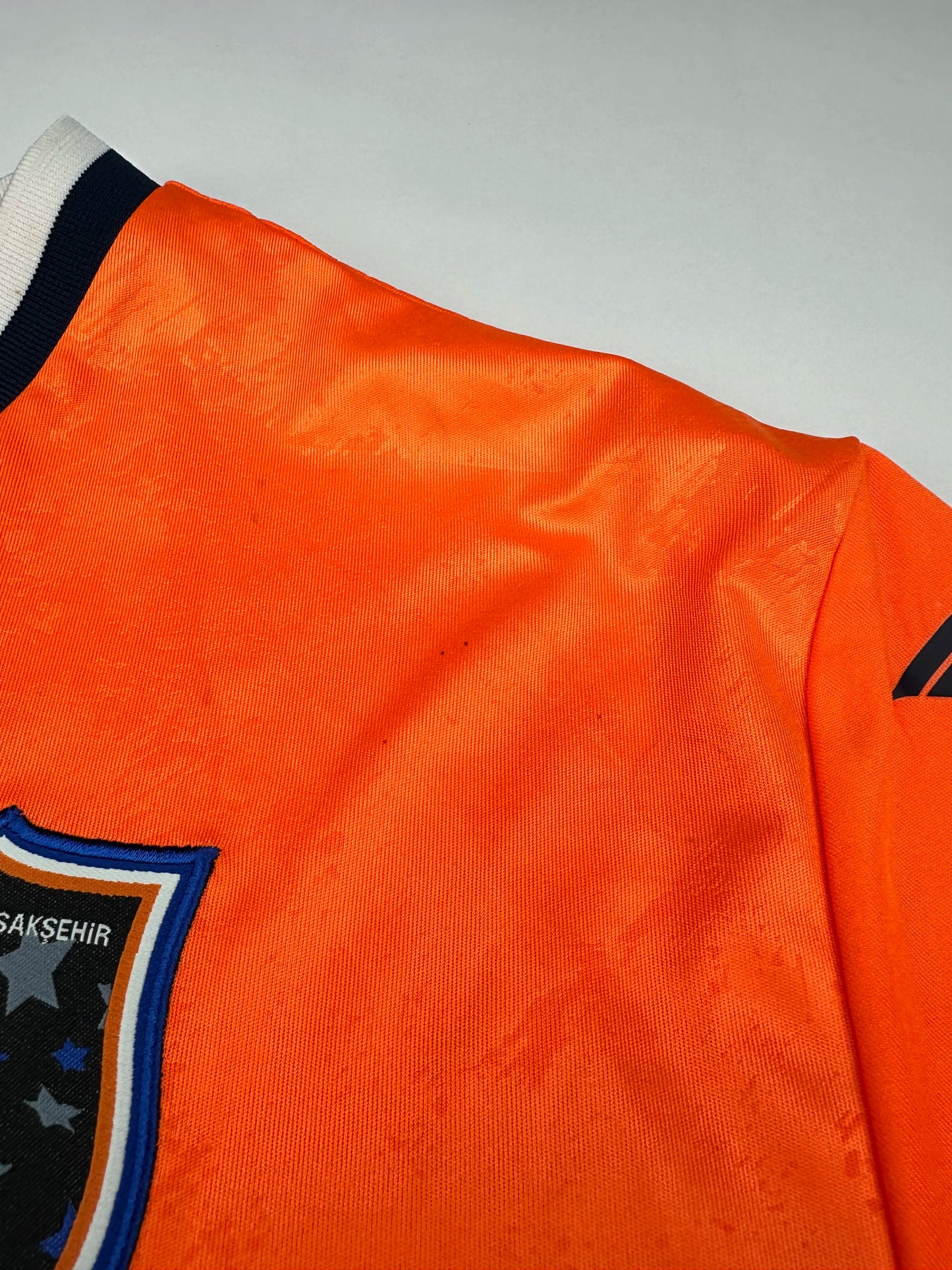 İstanbul Başakşehir 2020-21 Football Shirt (Large)
