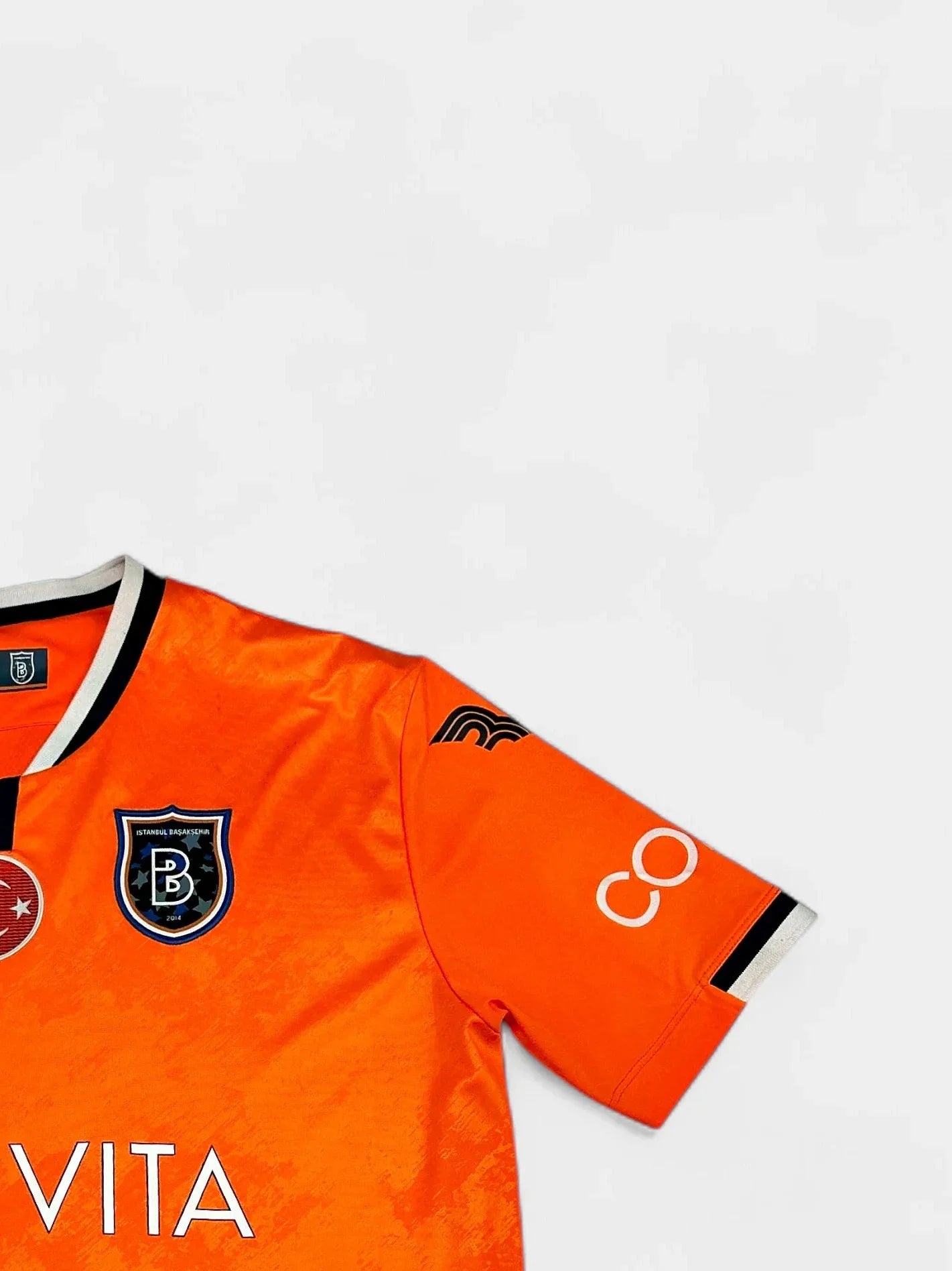 İstanbul Başakşehir 2020-21 Football Shirt (Large)
