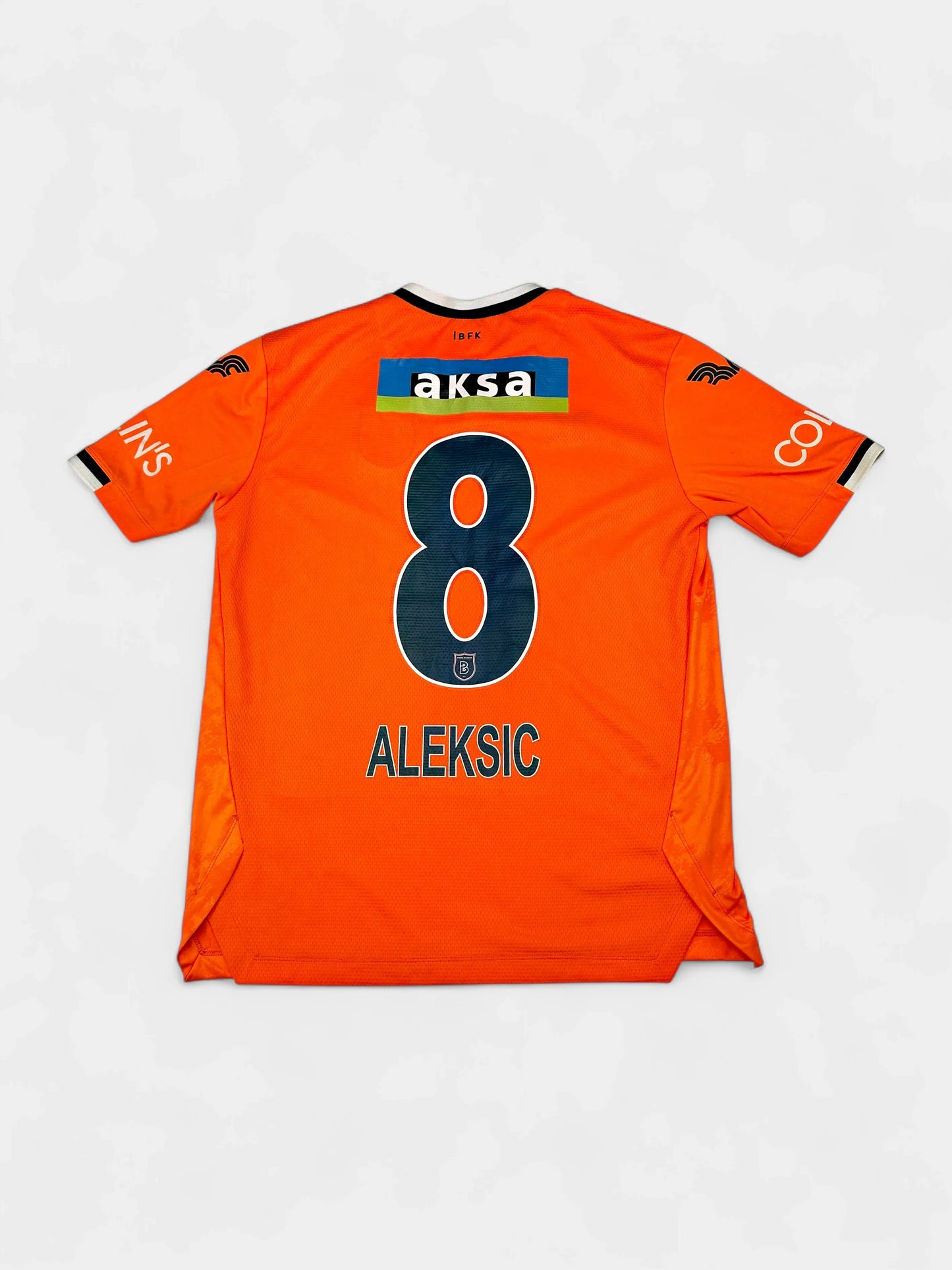 İstanbul Başakşehir 2020-21 Football Shirt (Large)