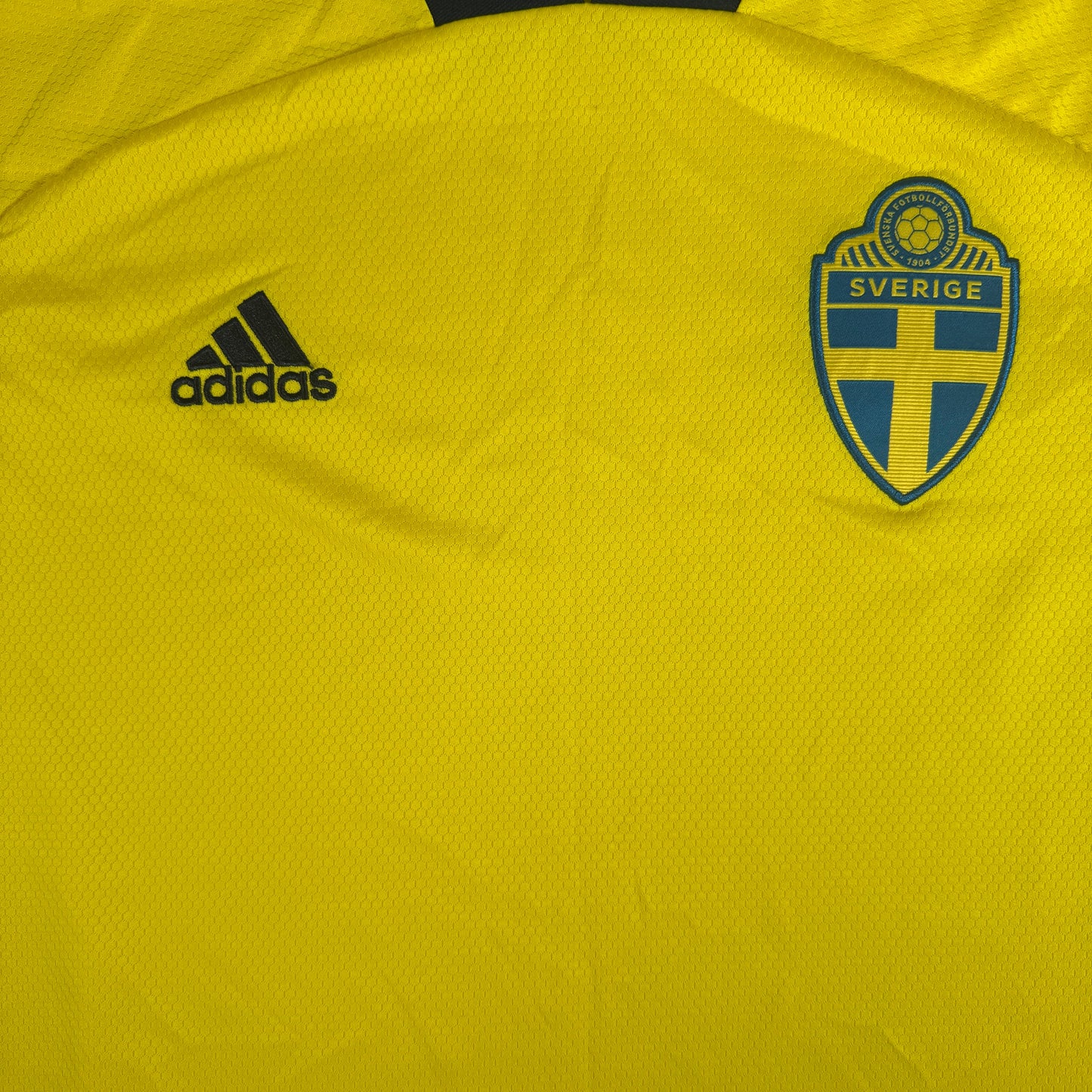 Sweden 2020/2021/2022 Home Football Shirt Large