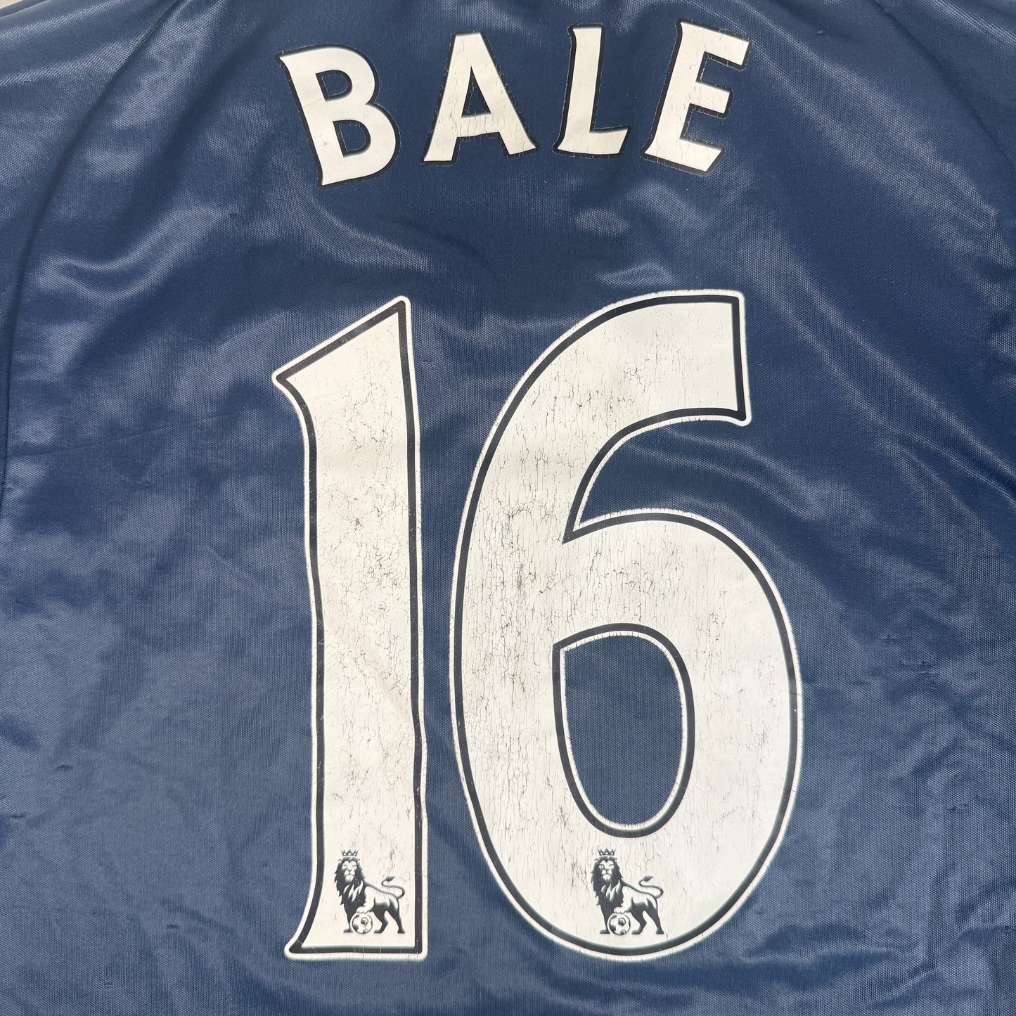 Tottenham Hotspur 2007/2008 Away Shirt Medium - Bale 16