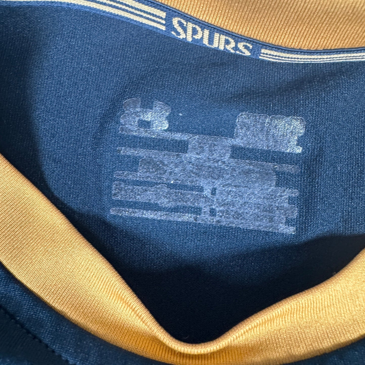Tottenham Hotspur 2016/2017 Away Football Shirt Small