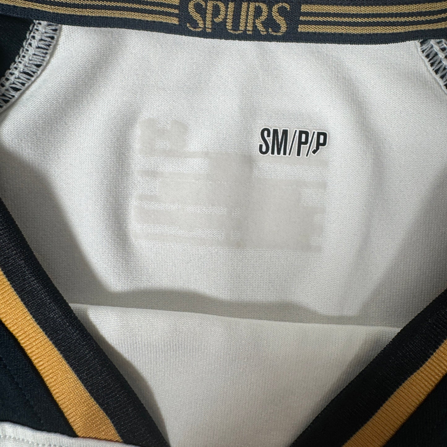 Tottenham Hotspur 2016/2017 Home Football Shirt Small