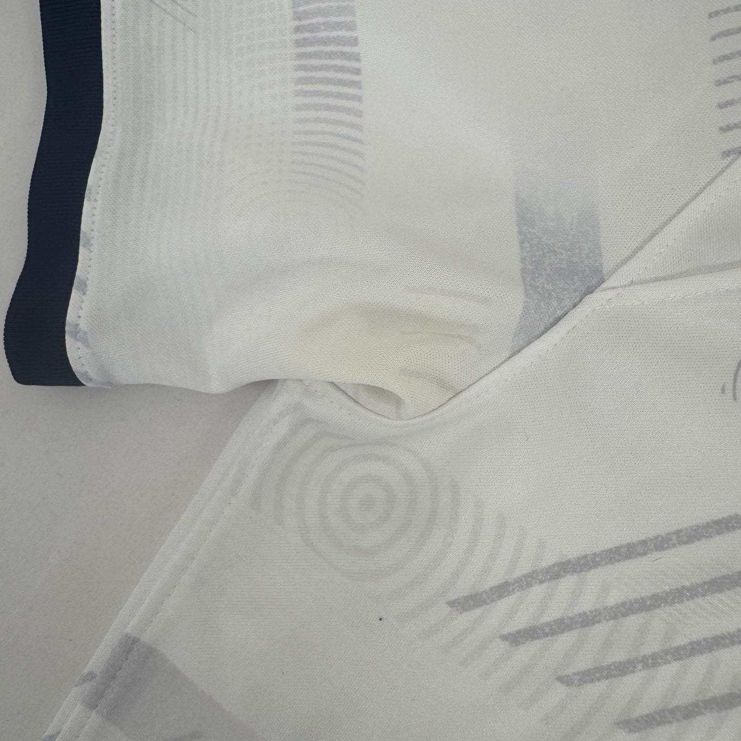 Tottenham Hotspur 2023/2024 Home Football Shirt Small