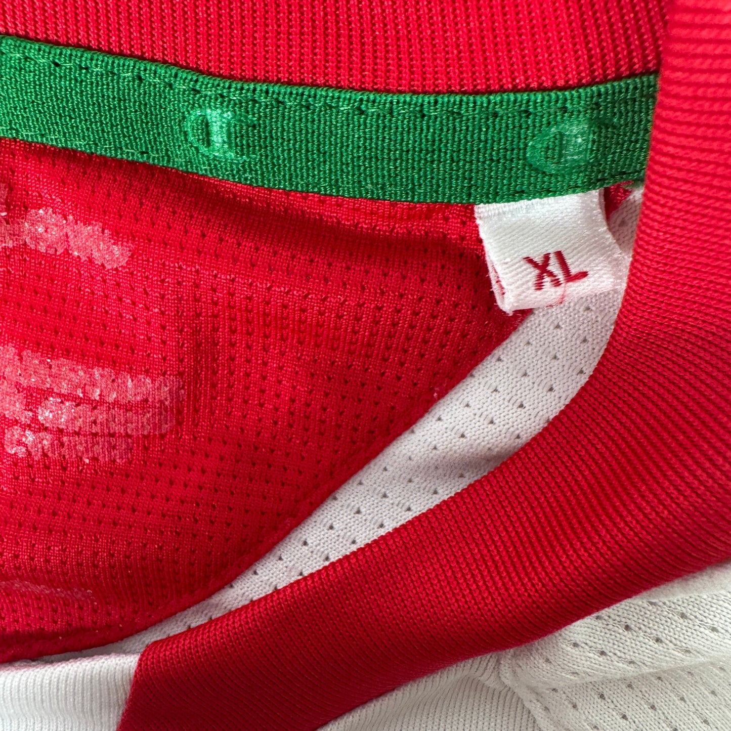 Wales 2008/2009/2010 Away Football Shirt XL