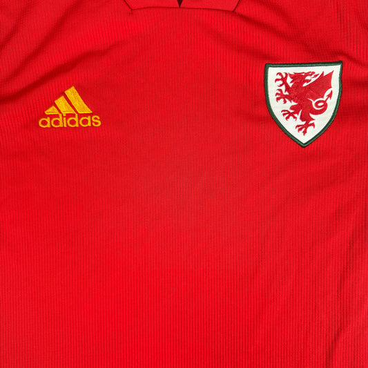 Wales 2020/2021/2022 Home Football Shirt Medium