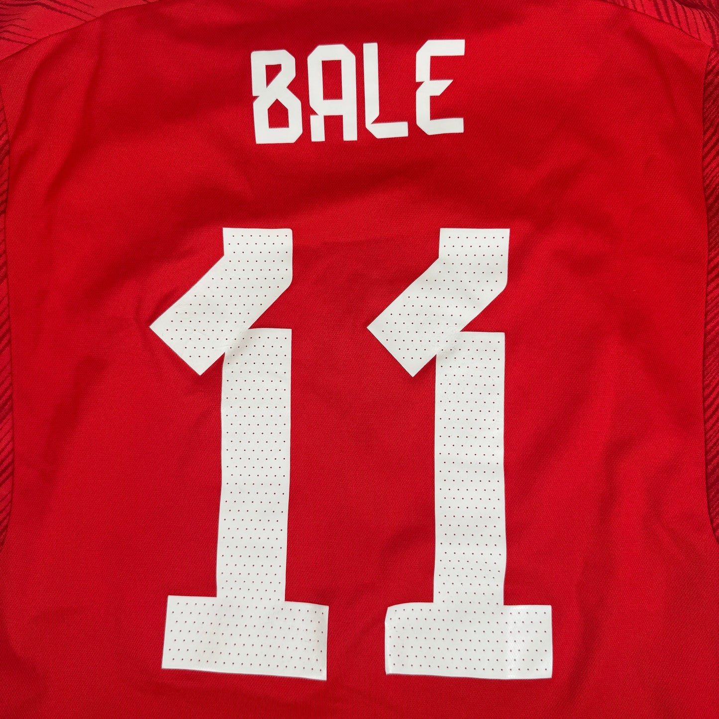 Wales 2022/2023/2024 Home Shirt Medium BALE 11