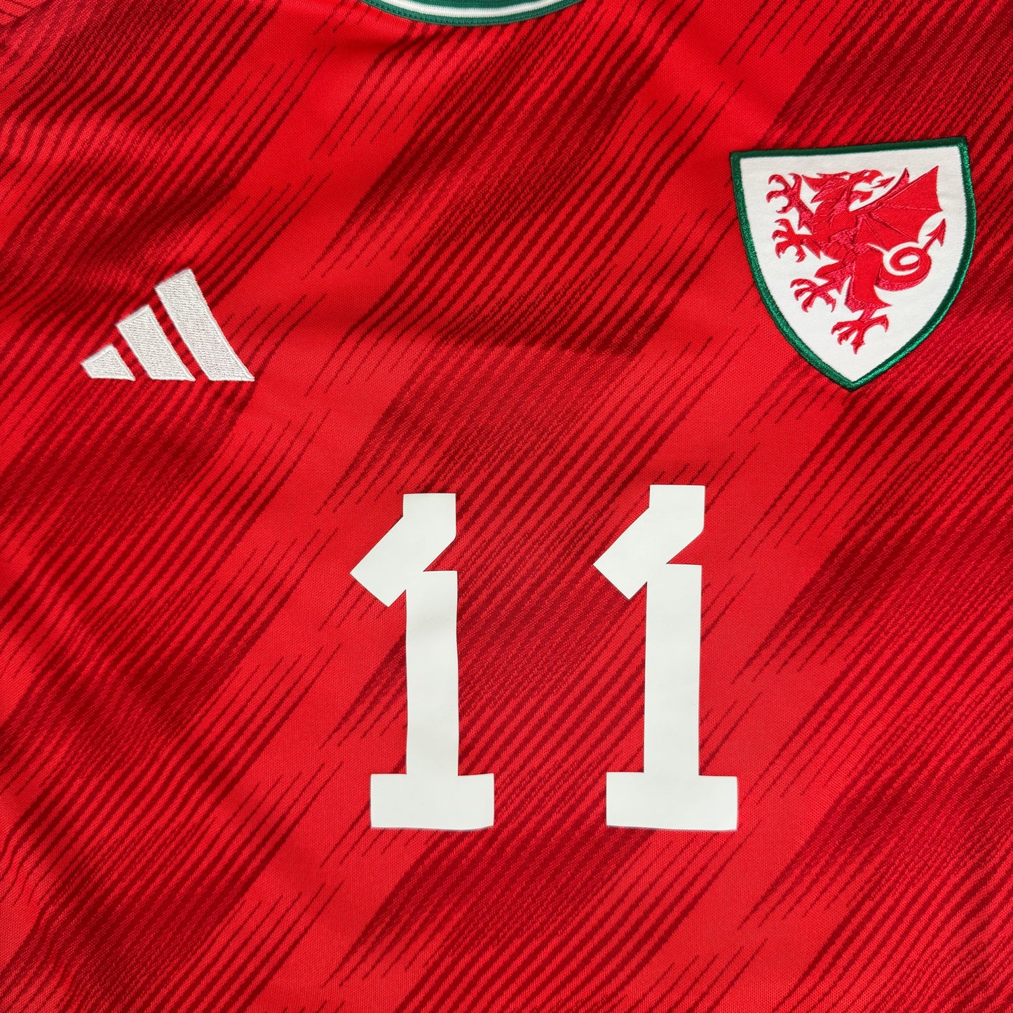 Wales 2022/2023/2024 Home Shirt Medium BALE 11