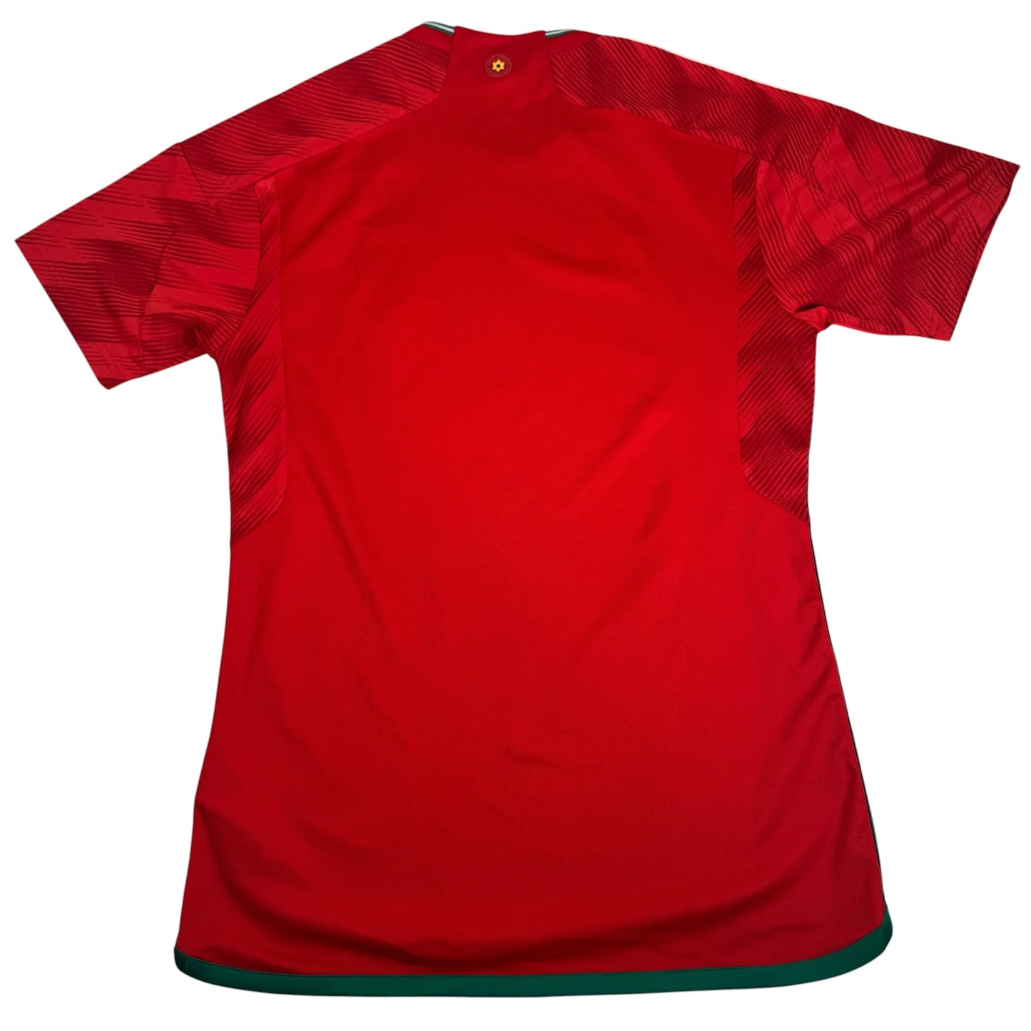 Wales 2022/2023/2024 Home Football Shirt Medium