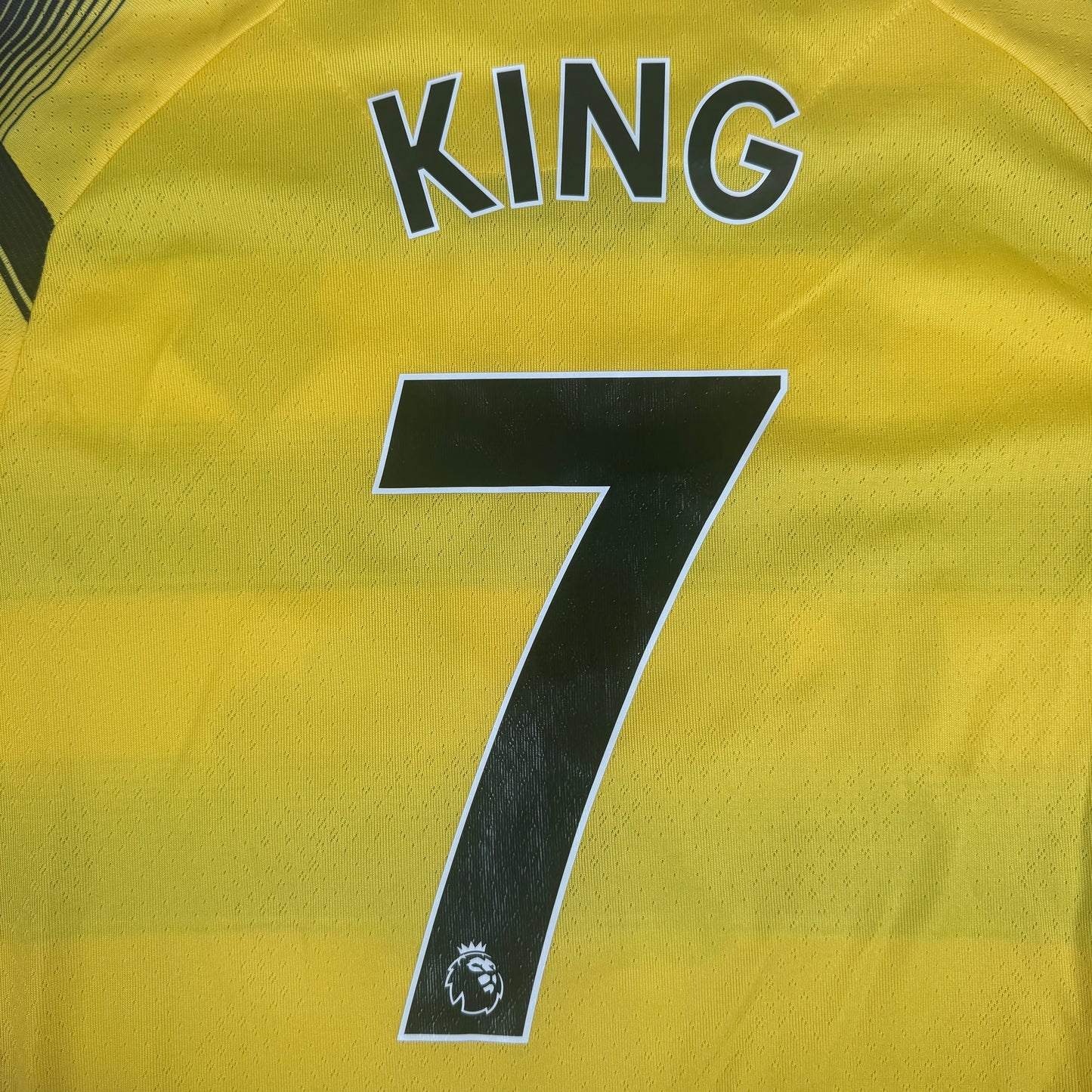 KING 7 Watford 2020/2021 Home Match Spec Poppy Football Shirt Large