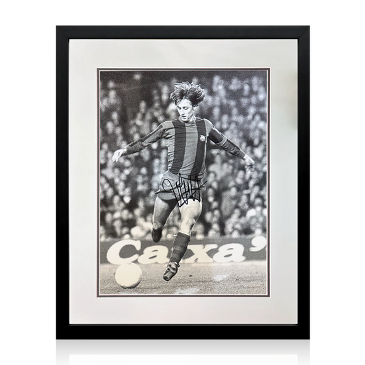 Johan Cruyff Signed FC Barcelona Photo Deluxe Mount Frame (ACG Authentication)