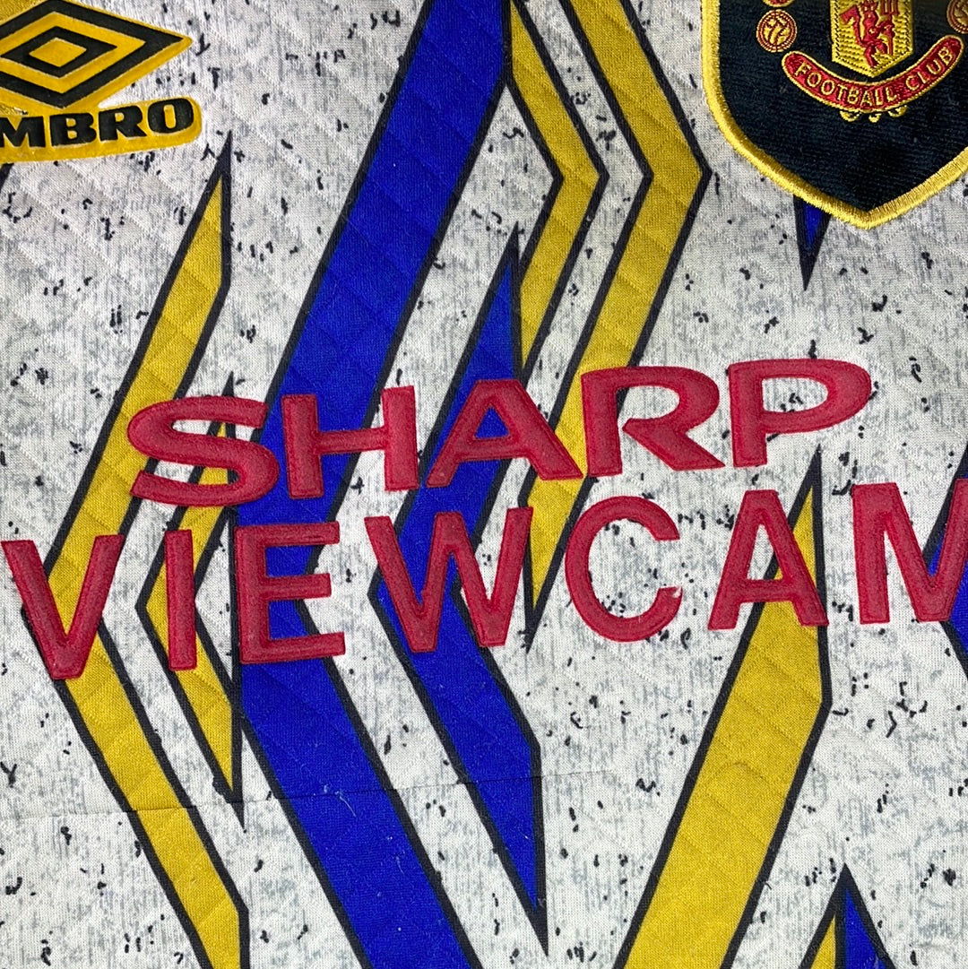 Manchester United 1994/1995/1996 Home Goalkeeper Shirt - Small Adult/ Large Youth