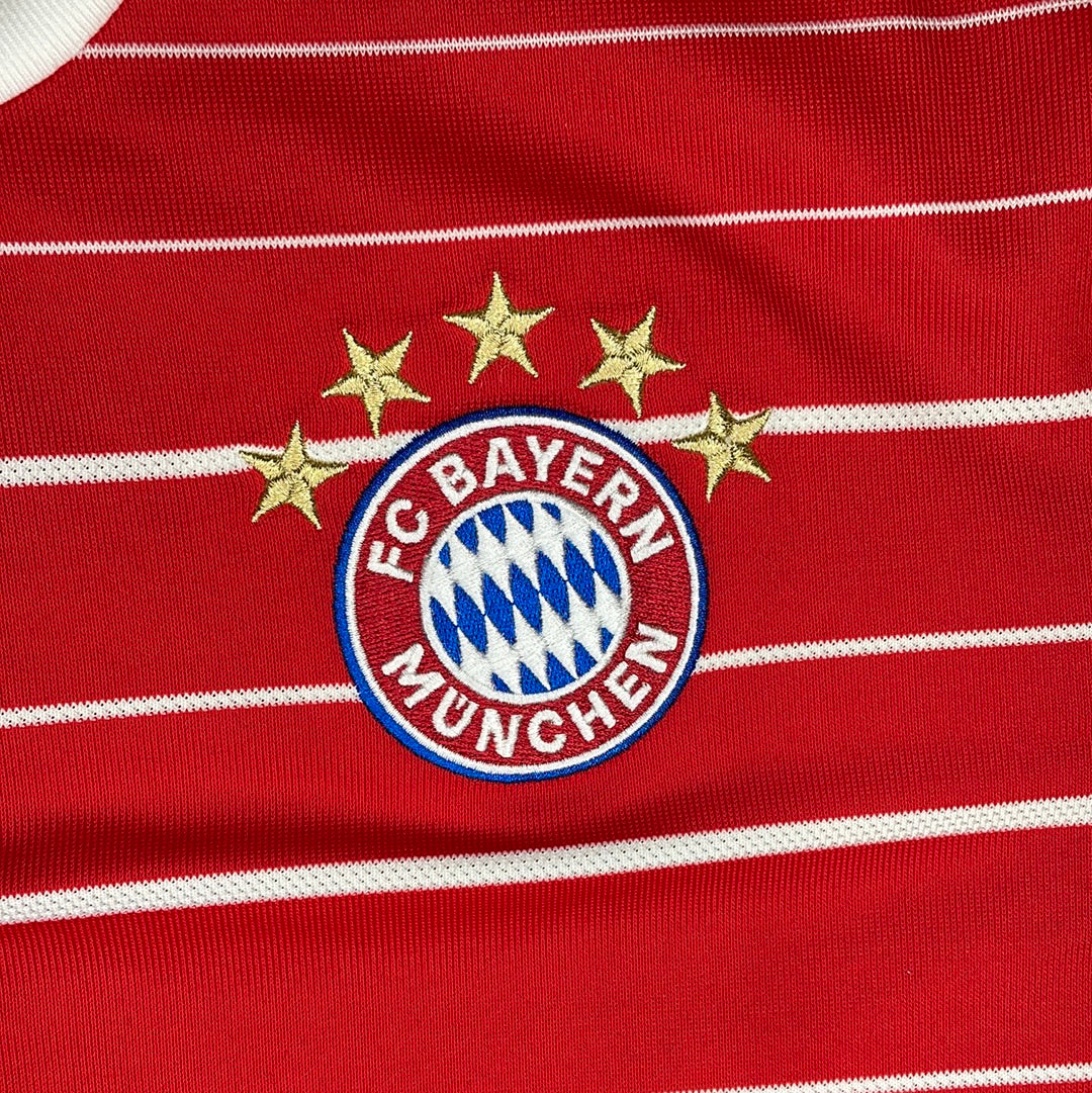 Bayern Munich 2022 2023 Long Sleeve Home Shirt - Medium - BNWT