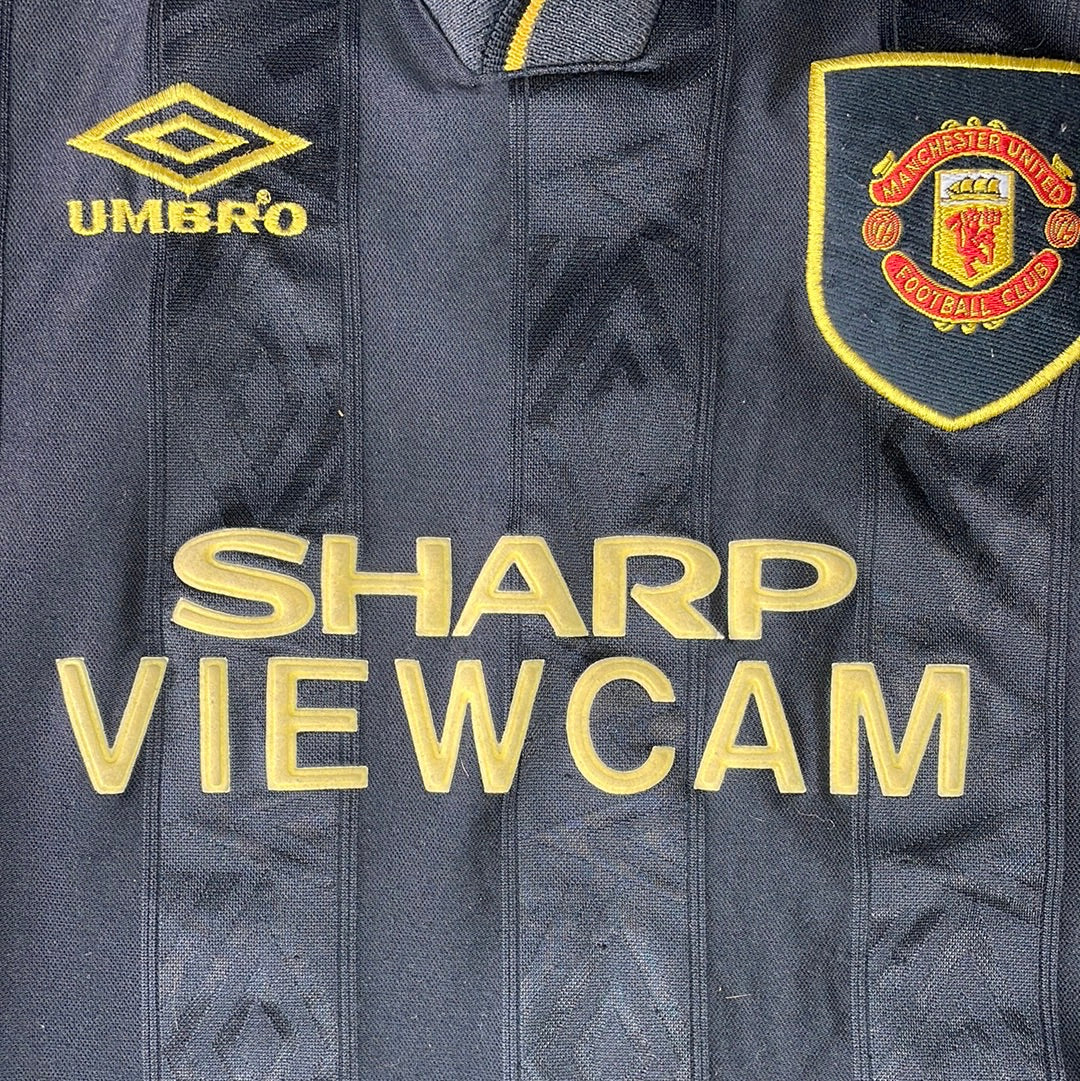 Manchester United 1993/1994/1995 Away Shirt & Shorts - Youth Large Boys - Vintage