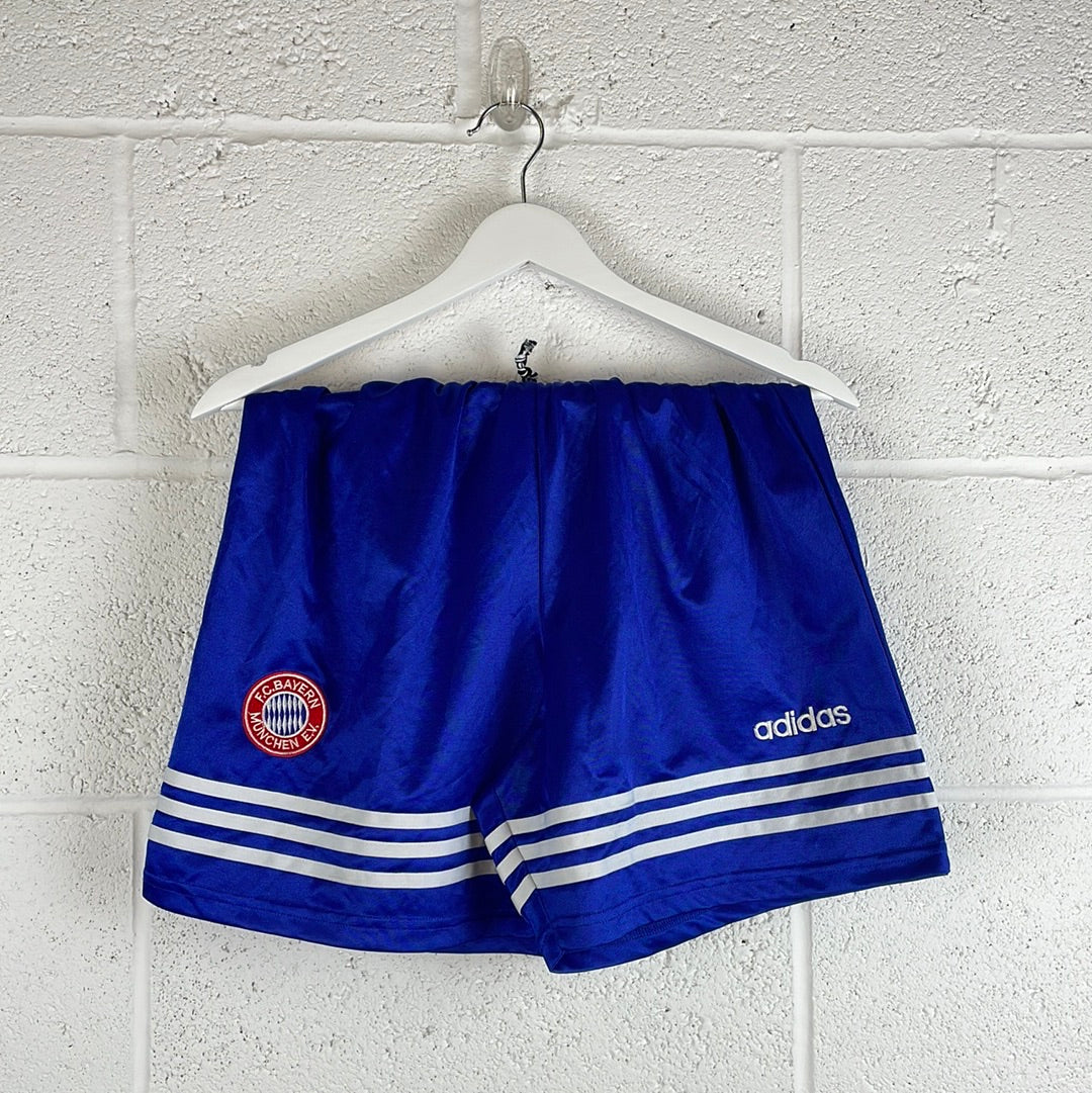 Bayern Munch 1995/1996 Shorts - Small 32 Inch Waist - Immaculate Condition