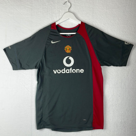 Manchester United 2001/2002 Training Shirt - Youth XL/ Small Adult - T90 Shirt