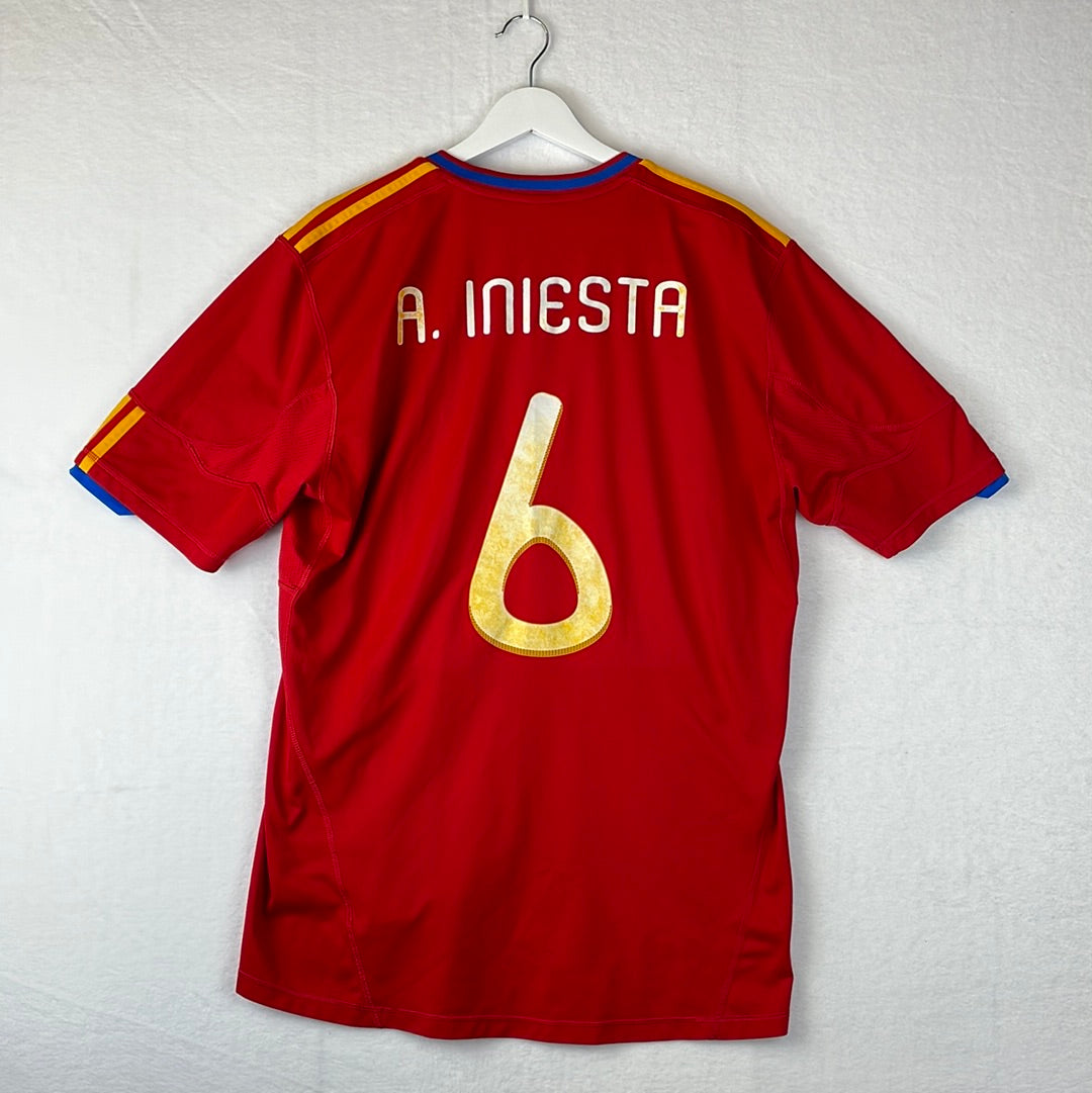 Spain 2009/2010 Home Shirt - Good Condition - Iniesta 6 Print - Adidas V31236