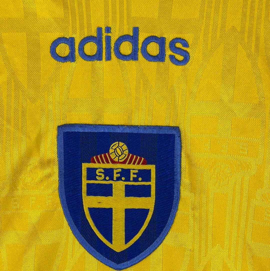 Sweden 1996/1997 Home Shirt - Large - Very Good Condition - Vintage Shirt