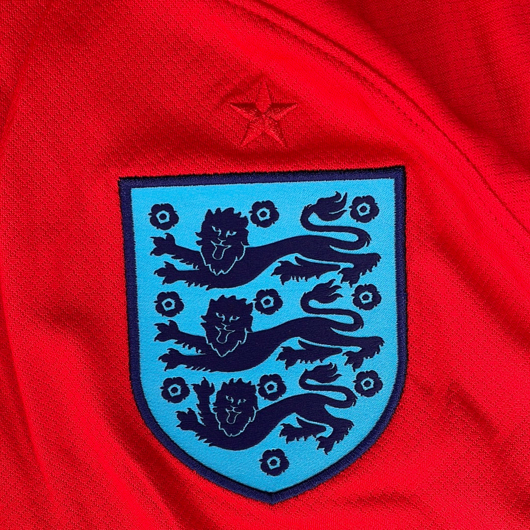 England 2022/2023 Away Shirt - Medium