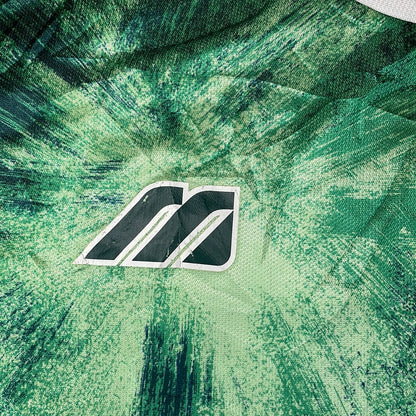 Mizuno logo printed