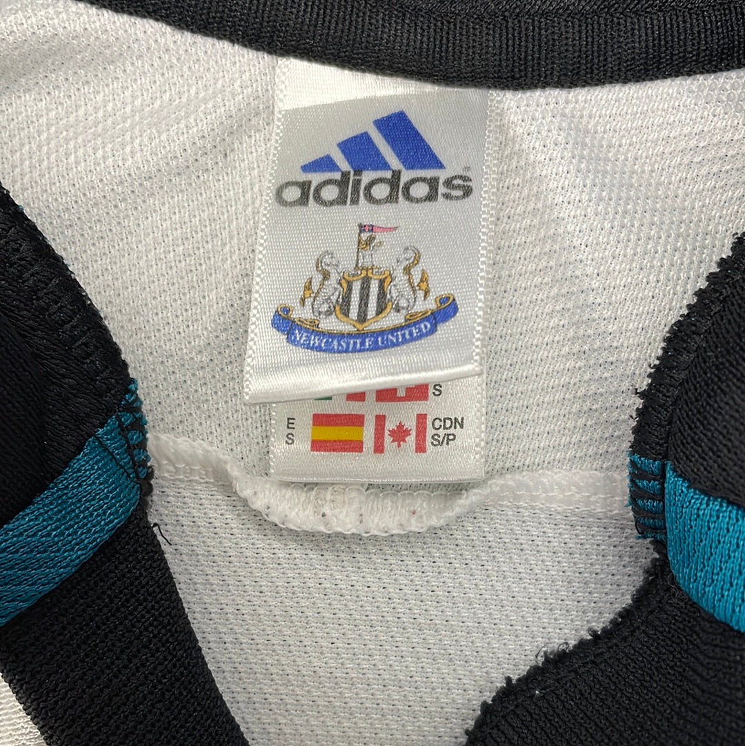NUFC Adidas logo