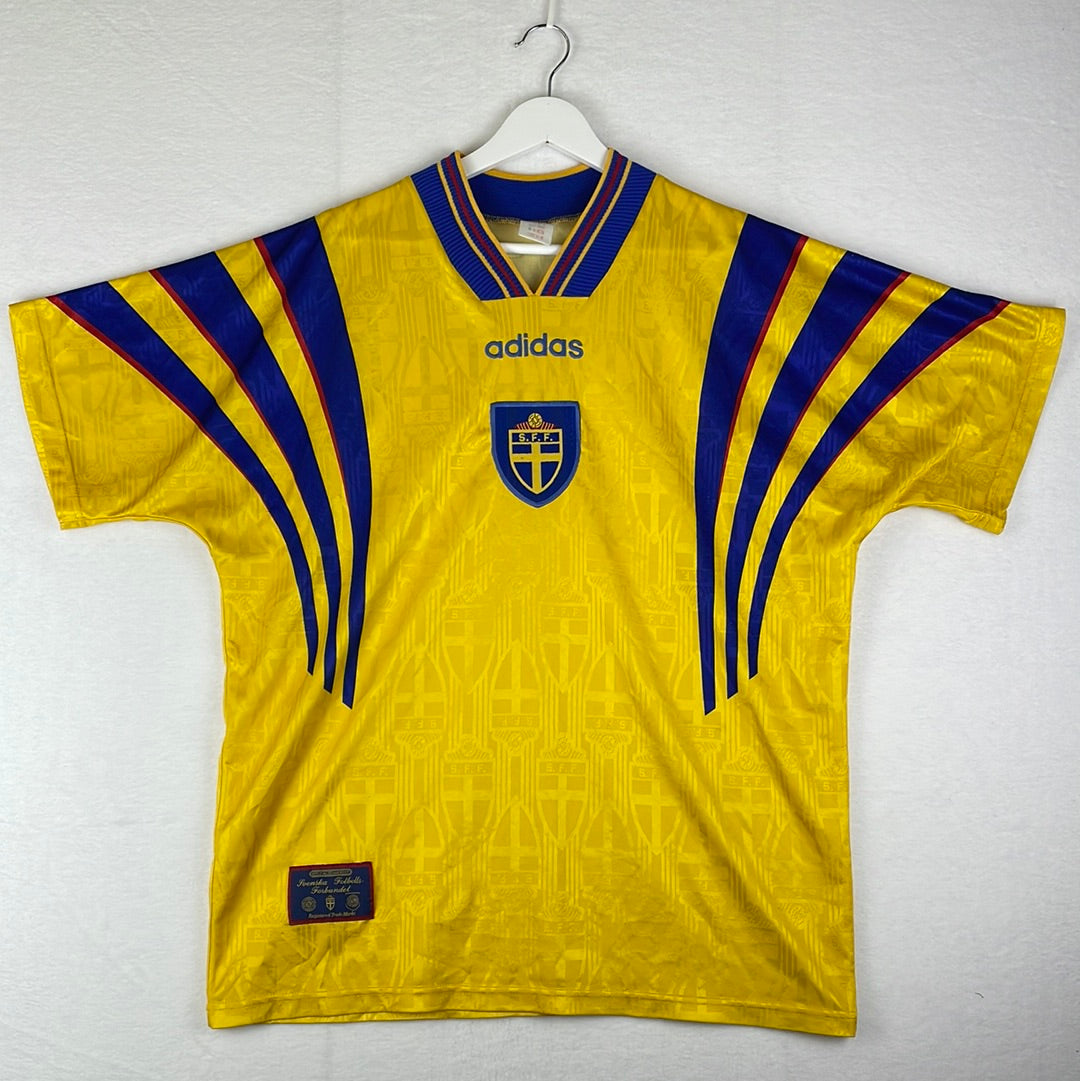 Sweden 1996/1997 Home Shirt 
