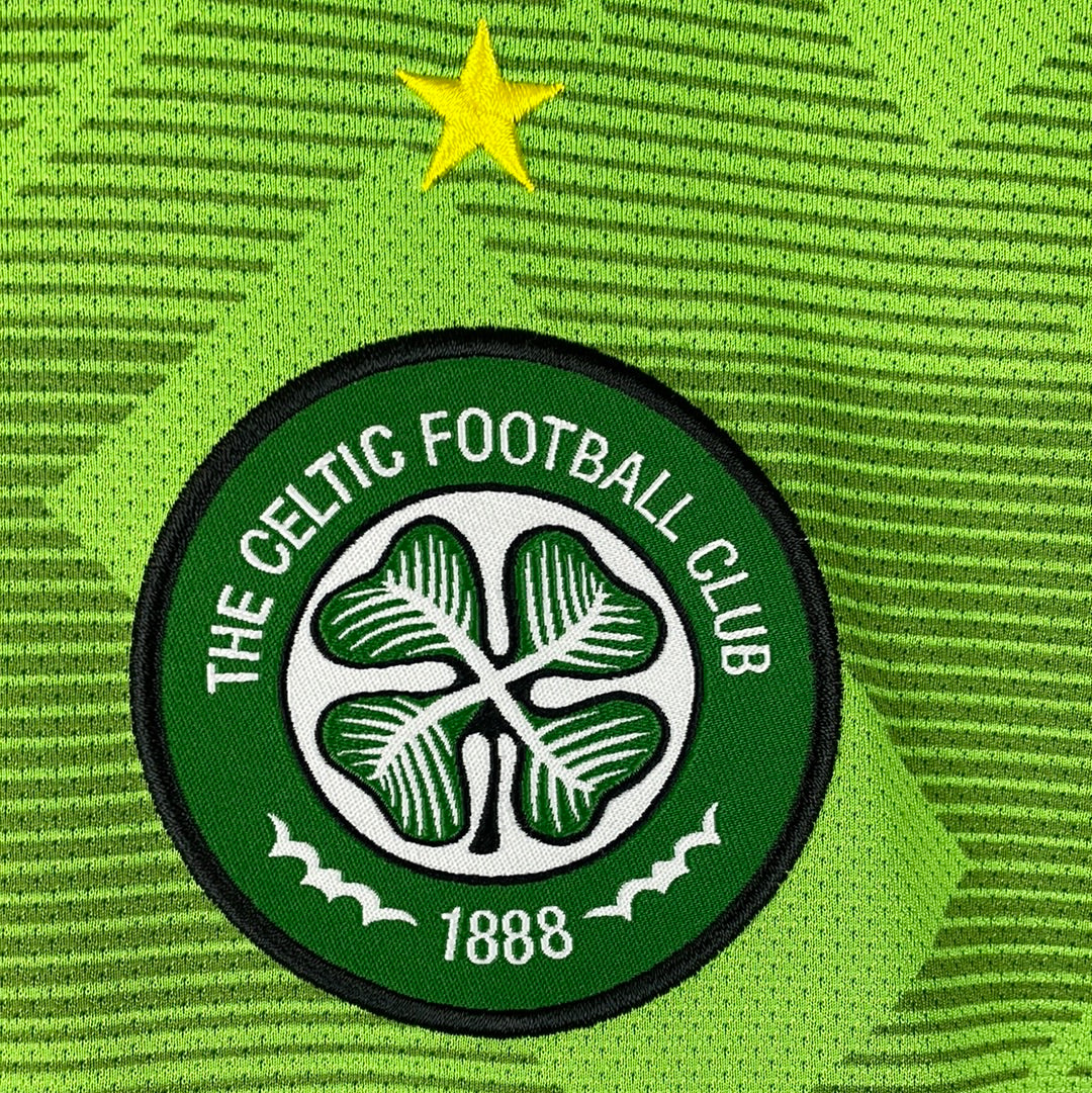 Celtic Away 10/11 Nike Football Shirt - SoccerBible