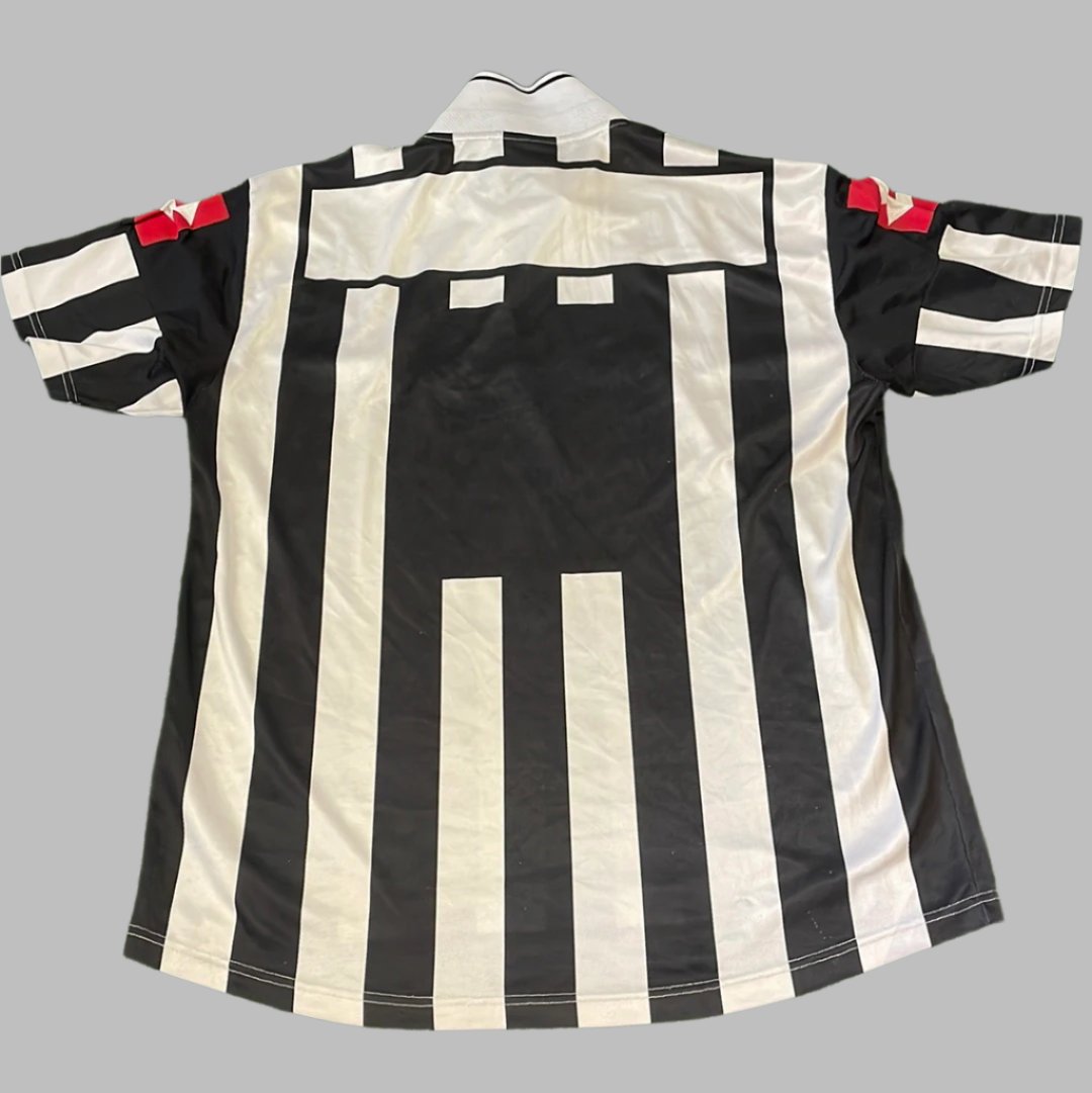 Juventus 2001-2002 home - Extra Large 8/10 Condition - Vintage Juventus Shirt