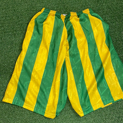 Manchester United 1994/1995 Training Shorts - Large Adult - Green & Gold Vintage