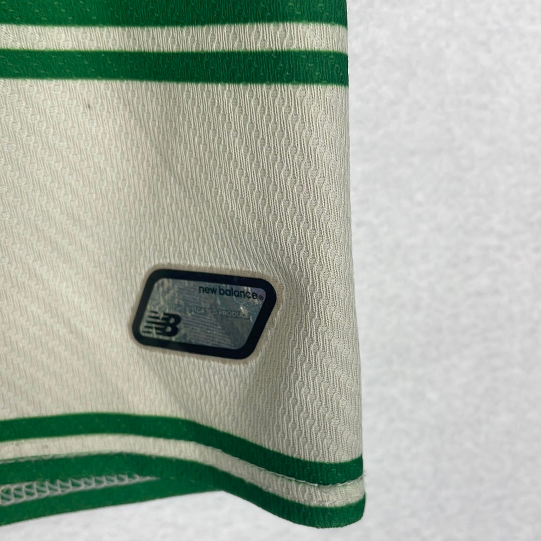 Celtic 2015/2016 Home Shirt - Large - Good Condition