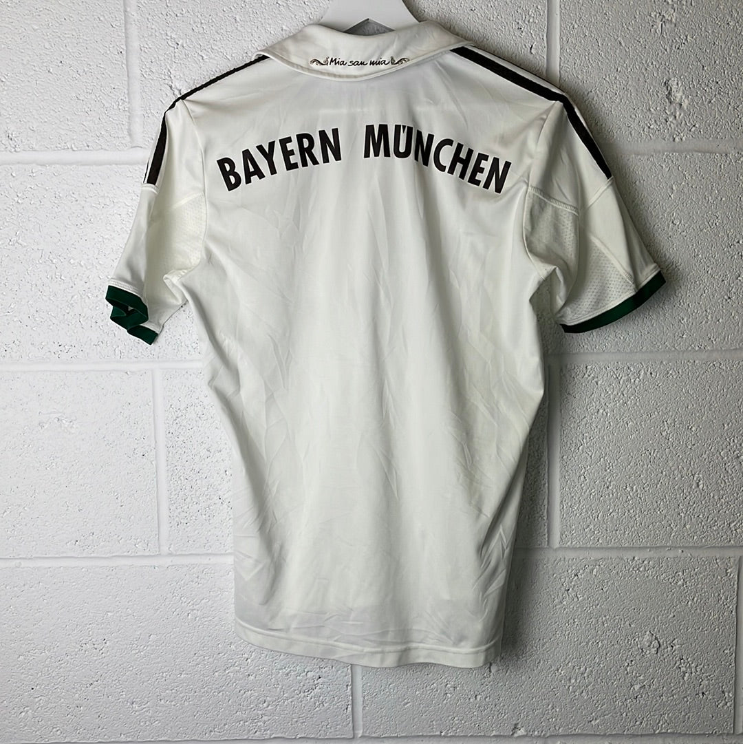 Bayern Munich 13/14 Away Shirt - Youth 13 to 14 Years - Very Good Condition