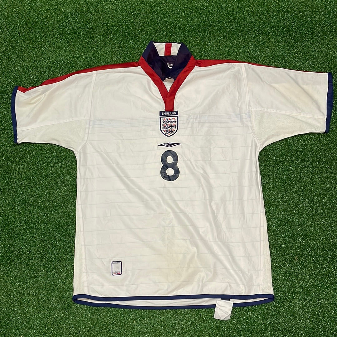 England 1998 Home Shirt 8 print on the front