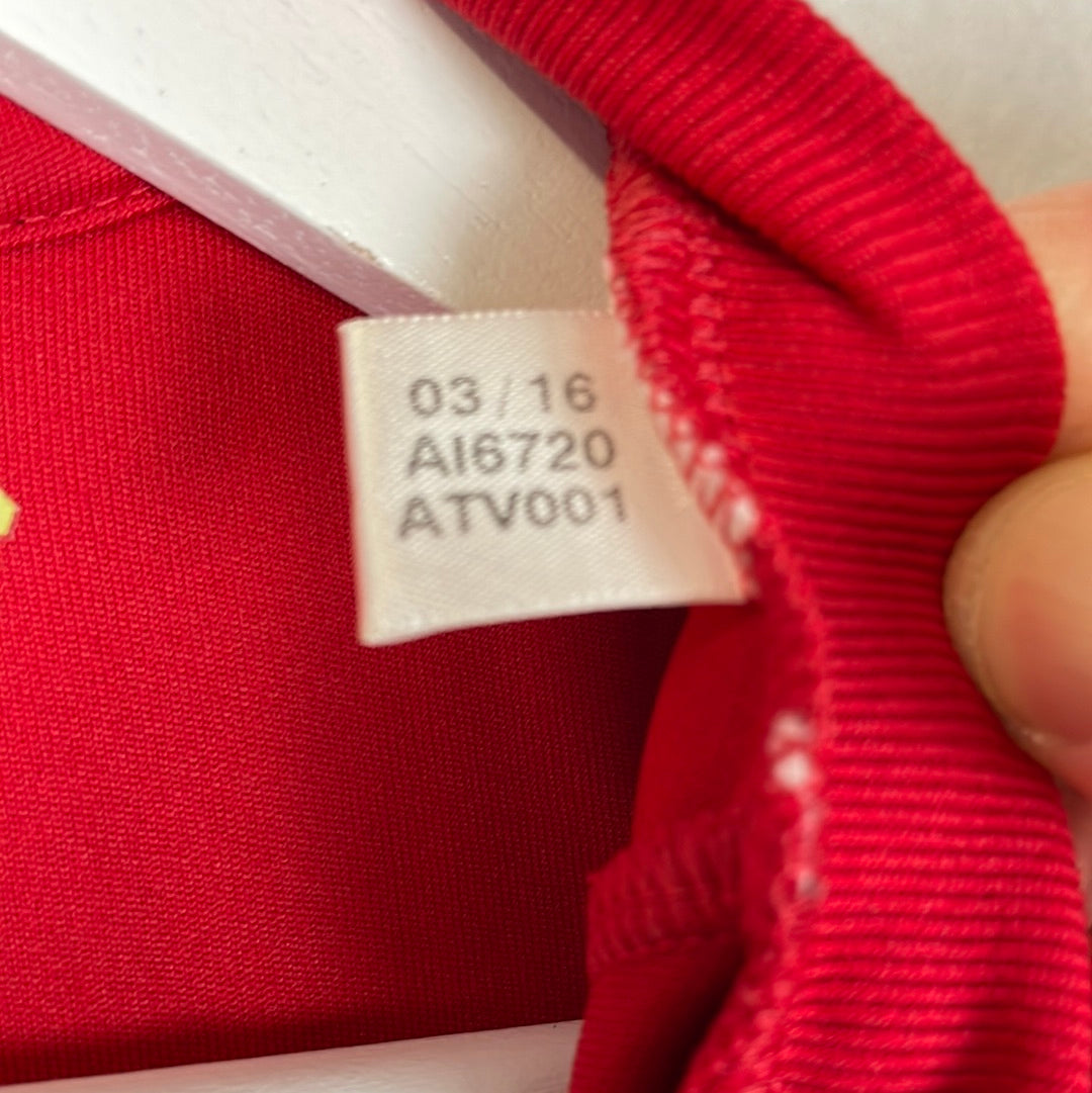 Adidas AI6720 neck label