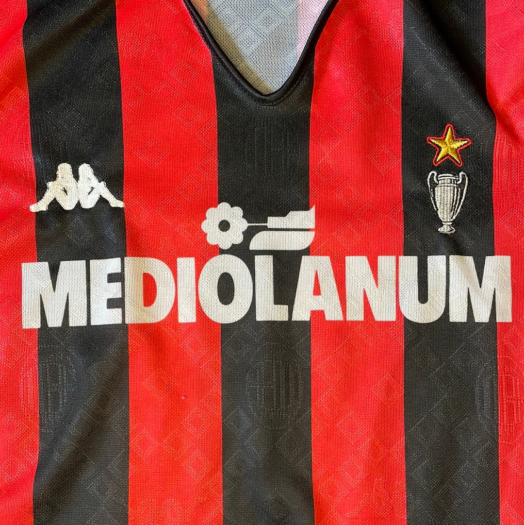 MEDIOLANUM fron sponsor - AC Milan Home 1988